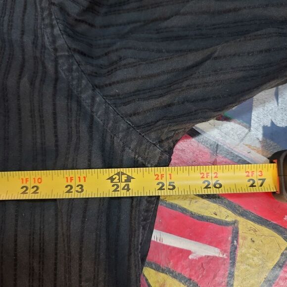 Y2k Marc Ecko no. 72 Times Square New York button - black pinstripe long sleeve - Picture 7 of 11